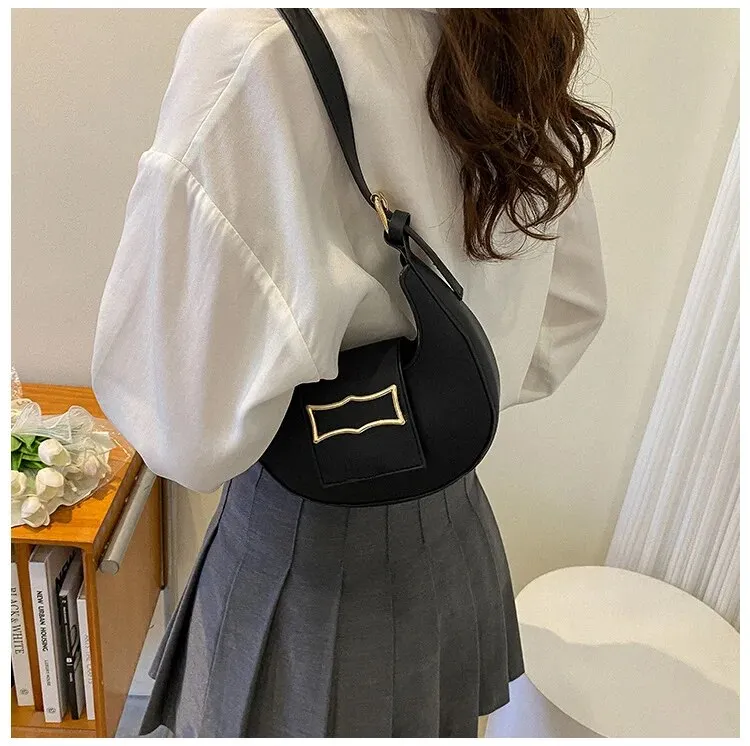 Dumpling Buckle Shoulder Bags