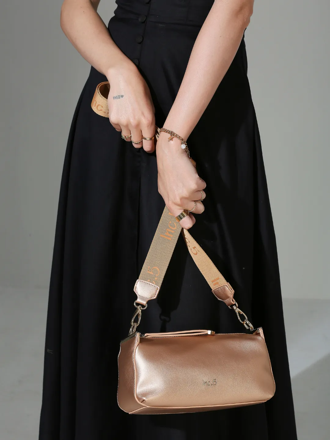 Women Rose Gold Solid Structured Sling Bag